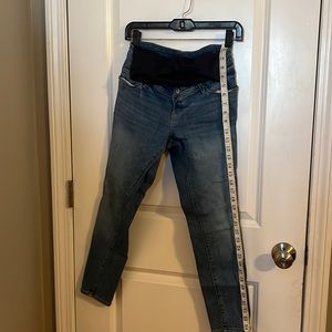 Maternity jeans/ 6 short 💜3/$20